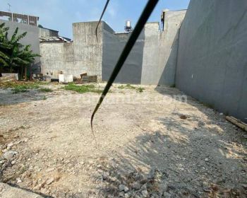 Tanah HGB Panjang 240 m² Green Garden Tidak Banjir
