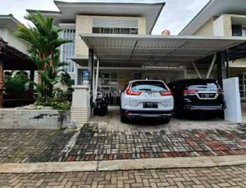 Rumah 2 Lantai di Graha Taman Pelangi Bsb city Semarang