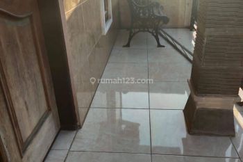 Rumah 2 Lantai Di Denpasar Barat