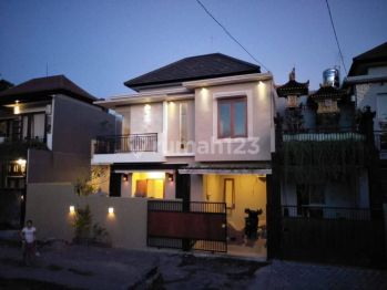 RUMAH SEMI VILLA DI SEKAR TUNJUNG