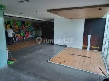 Disewakan ruang usaha diMerdeka lokasi sangat strategis