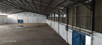 Gudang di sewakan /sewa gudang di jati uwung