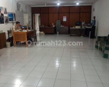 Rumah Dijual Cepat 2 Lantai di Surya Sumantri