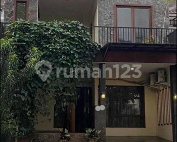 Rumah di Emerald Bintaro Sektor 9 Pondok Aren Tangerang Selatan