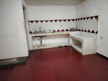 Rumah 1 lnt lebar 14m dekat akses Lrt dan dekat kolam renang tirta
