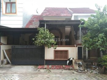 Disewakan Rumah Luas Siap Huni Lingkungan Asri Dekat Stasiun Bekasi Perum Taman