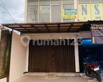 Ruko di Jalan Cimareme, Bandung