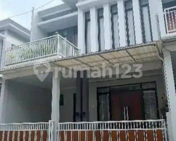Rumah Mininimalis 2 Lantai Candi Mendut Soekarno Hatta