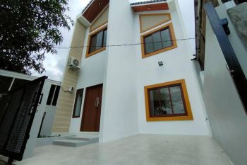 SEWA RUMAH SIAP HUNI DI PERUMAHAN IVORY BEKASI TIMUR REGENCY