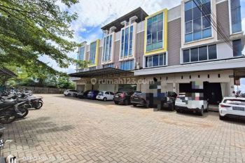 Ruko Sakura Biz&#39;&#39;s Jalan Adi Sucipto