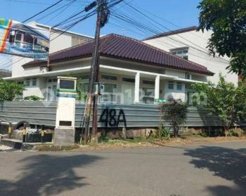 Rumah Hook Bagus Murah Strategis di Mainroad Antapani Bandung