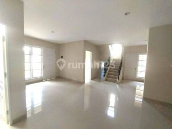 Rumah Posisi Hook Badan Depan Taman Kota Wisata Cibubur Bogor