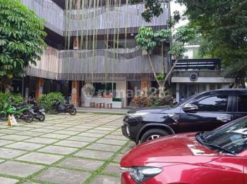 Ruang Usaha Luas Strategis di Sayap Dago, Bandung