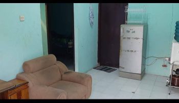 Rumah Hook luas ada garasi mobil