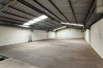 Gudang Elang Laut Pik Sangat Rapi Sudah Ad Kantor