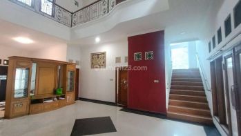 Rumah Hook 2 Lantai Bebas Banjir di Banjar Wijaya Tangerang