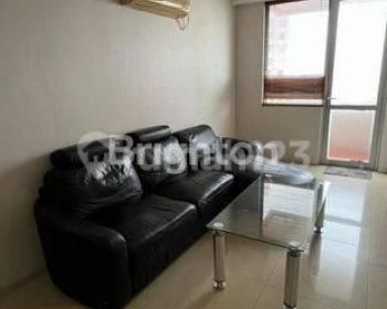 APARTEMEN PALADIAN FULLY FURNISHED KONDISI BAGUS BERSIH