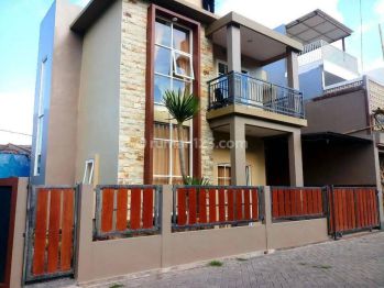Villa Mewah Di Oro oro Ombo Batu Full Furnished
