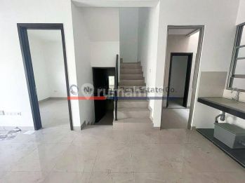 Rumah 2 Lantai Baru Pik 2 Tahap 2