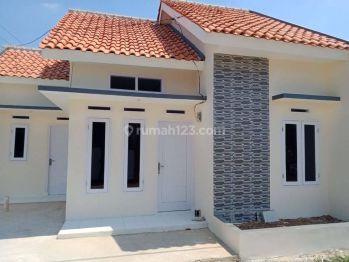 Rumah Strategis Bebas Banjir