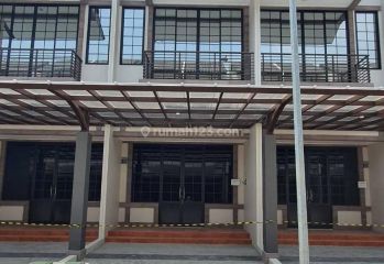 RUKAN 3,5 Lantai di Kelapa gading