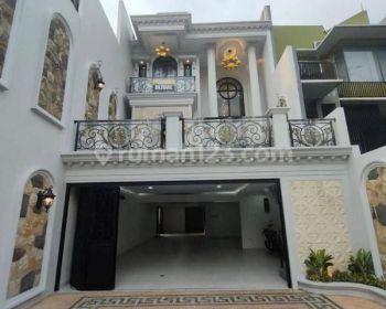 Rumah murah , siap huni,  di Mampang Jakarta selatan