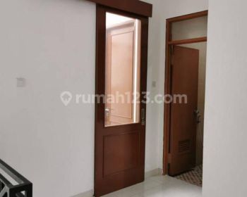 Disewa Rumah di Hibrida, Jakarta Utara