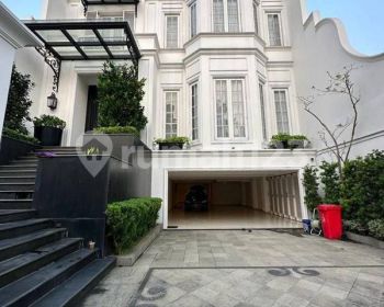 Rumah Mewah Brandnew Full Furnish di Komplek Elit Menteng Jakpus