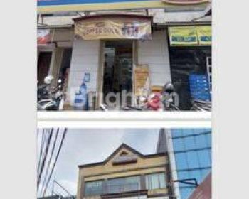 DI  SEMI GEDUNG 4 LANTAI LOKASI PINGGIR  DEKAT KEMANG JAKARTA SELATAN