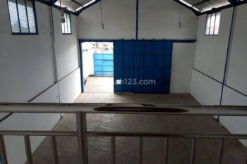 Gudang Disewa Lokasi Straegis di Mainroad Caringin