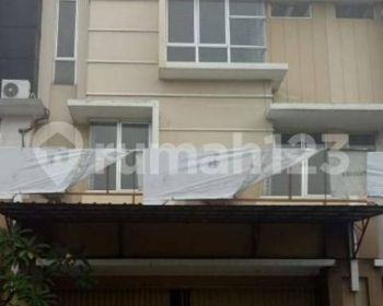 DISEWAKAN RUKO CEMARA HARAPAN INDAH 2.5 Lantai