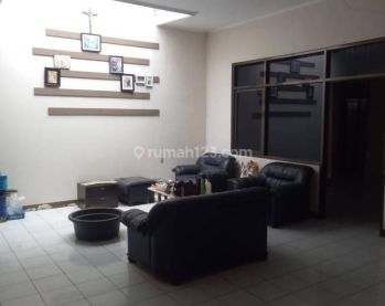 Rumah luas kotamadya 1 lantai