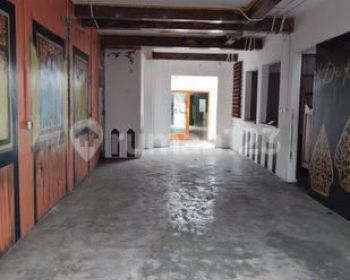 KAN RMH TEMPAT USAHA DIJALAN RAYA KELAPA GADING, JAK UT