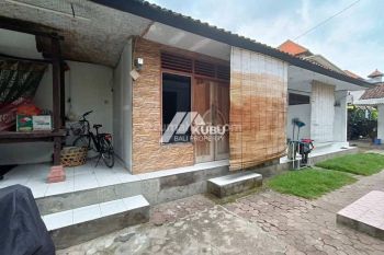 Kbp1241 Minimalist House On Westside Area And Quite Gang .