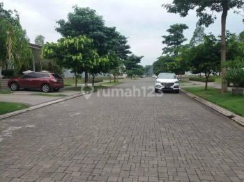 Disewakan Rumah Depark, Bsd 2 Lantai 4 Kamar Tidur Dengan Pool Semi Furnished