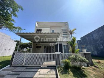 Rumah Minimalis Semi Furnished SHM di Pakuwon City San Diego
