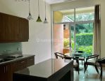 thumbnail-pakubuwono-townhouse-4-br-ensuite-low-floor-furnished-4