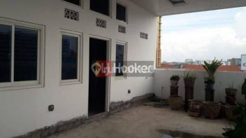 Office Space di jalan Gajahmada