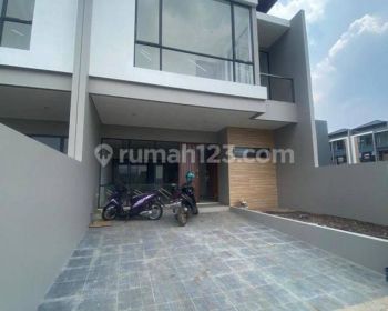 Rumah Cantik Minimalis Modern di Setra Duta Bandung