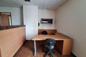 Office Space No Gage, Dekat ke Sudirman