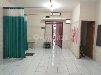 Ruko Ex Salon Bagus SHM di Puri Dago Antapani, Bandung
