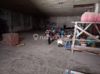 Gudang Disewakan di Layur Semarang Utara