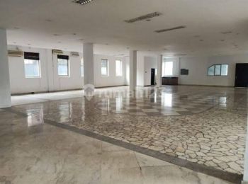 Disewakan Gedung 4 lantai sayap Setiabudi