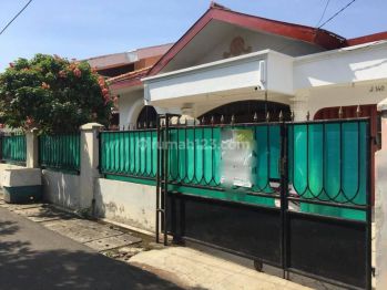 RUMAH KAYU MAS JAKARTA TIMUR