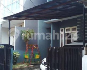 Rumah 2 lantai di pondok kelapa