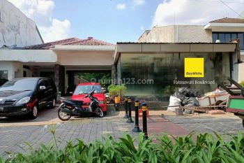 Rumah usaha  strategis area barito dekat  blok M dan Darmawangsa