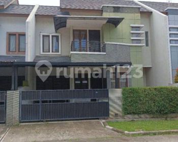 rumah mewah villa meutia kirana Dekat kampus unisma rawalumbu bekasi