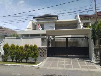 Rumah Mewah + Kolam Renang Dharmahusada Indah