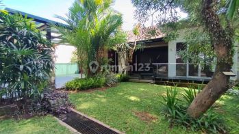 Dijual rumah minimalis sipa huni, halaman luas,asri, bebas banjir hanya di City