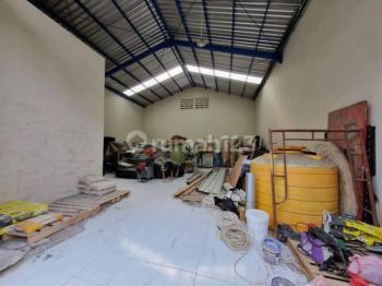 Sale Gudang: Gudang di Ngingas